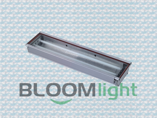 Reflector:High Purity Aluminium
Cover 5mm Tempered Glass
Housing:Profile Extrusion Aluminium with anodized finish.
Characterized with light weight,good sealing,integration of lighting and control gear,nice shape,sturdiness and durability.
